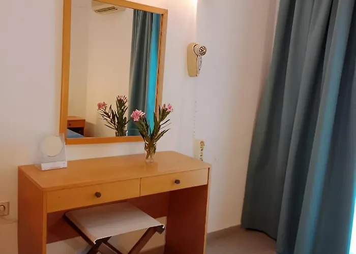 Pefkos Crystal Bay Self-Catered Studios And Apartments شقة فندقية Pefki