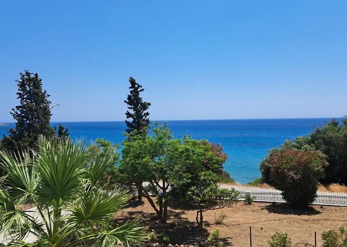 Pefkos Crystal Bay Self-Catered Studios And Apartments شقة فندقية Pefki